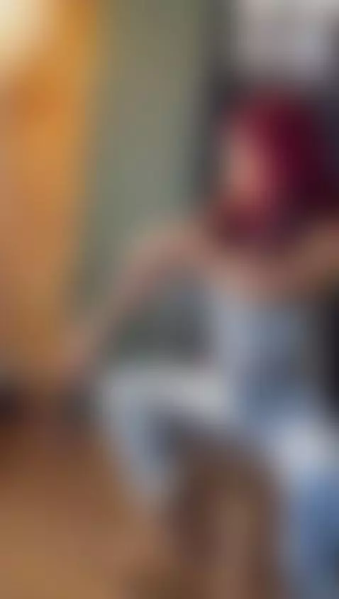 Visitim my room by naomyrey