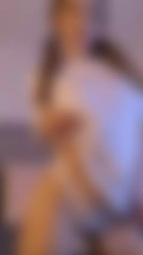 ⭐Take off my blouse and get naughty🤤 by dannaroberts