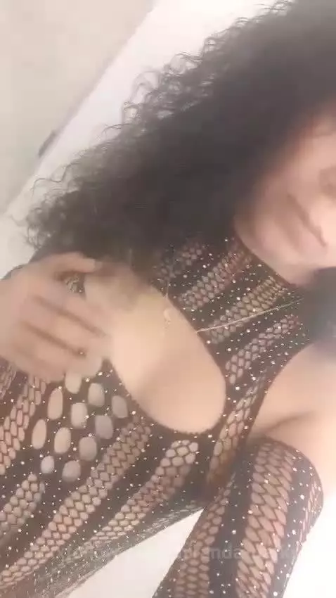 Come and touch me  😏 by miranda-parks