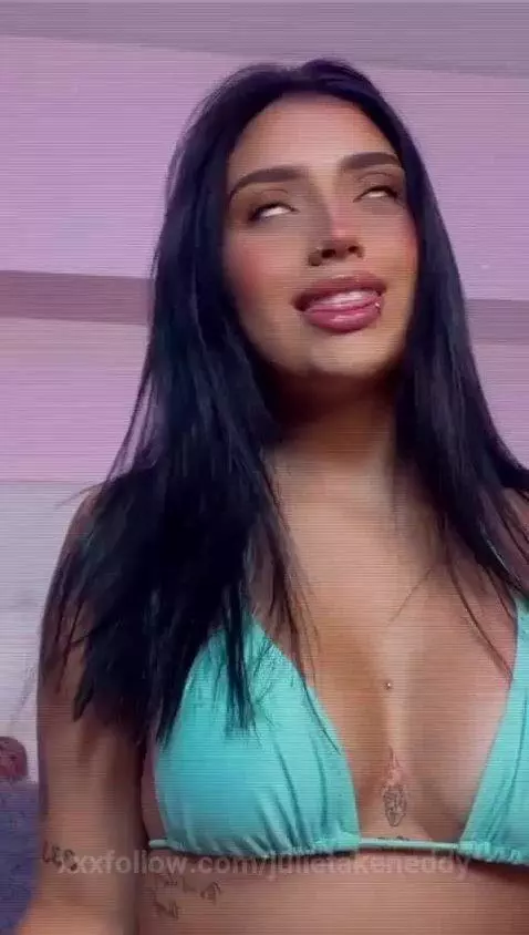 Let yourself kiss, nothing will happen to you 💋💋 by julietakeneddy