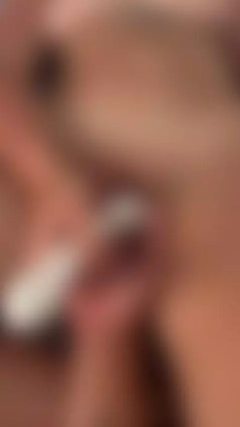 Young beauty helps to cum with fingers in her pussy by emmanatural