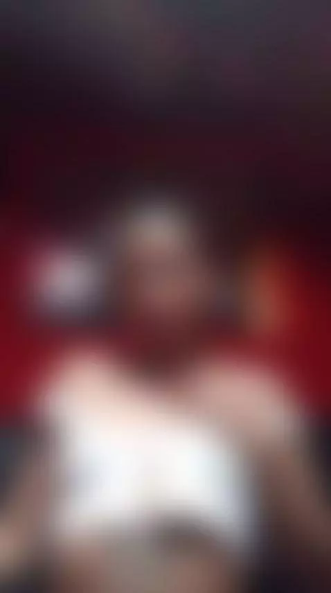 Video by gisselhornyy18