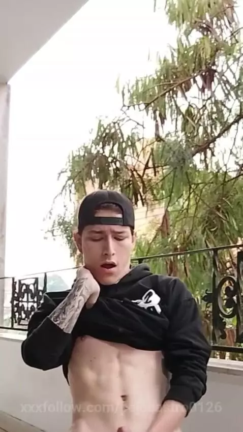 Video by pejocastro0126