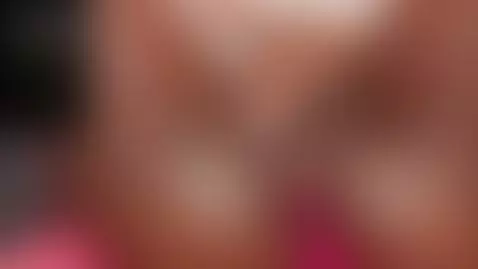 ll eyes on the Queen — and she knows exactly how to Arule. 😈 by ritagibsonn