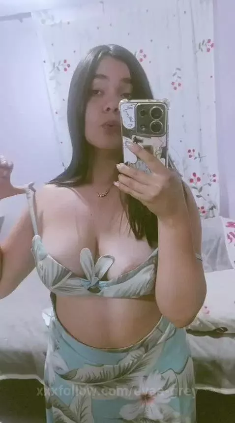 How beautiful I look by evaa-grey