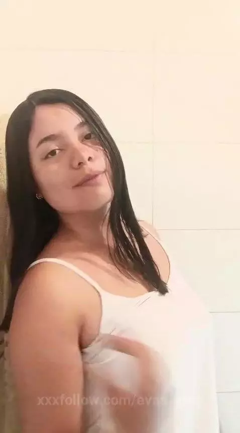 My face gives you happiness 😊 by evaa-grey