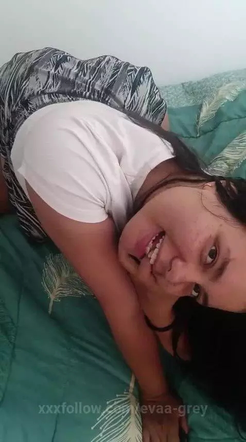 Esta gran manzana desea tu mordida 🍎 by evaa-grey