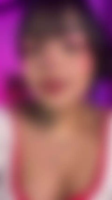 im online now on Chaturbate/martinarouseee by tripinked