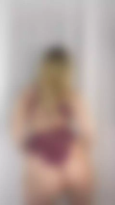 That grip gets tighter as the moaning deepens by kathrinewolf