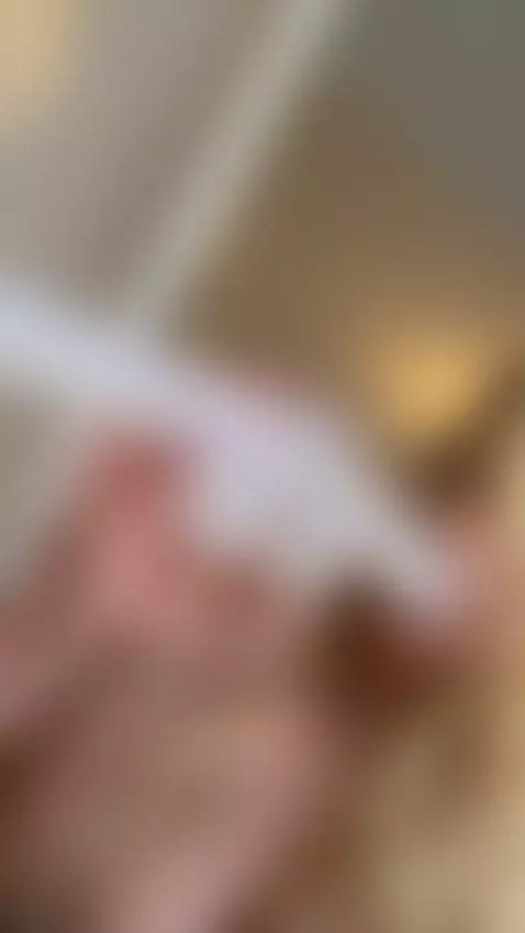 Practicing… but we both know I’m already perfect. 😉💋 by kathrinewolf