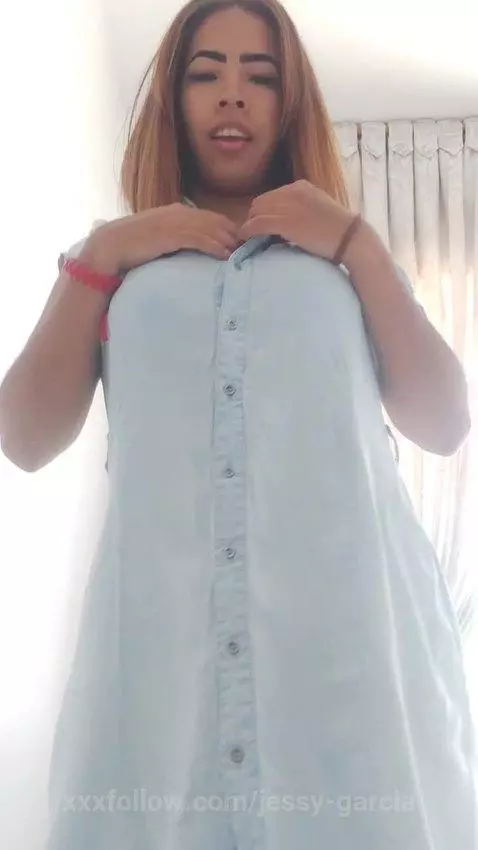 😏 Latina heat you’ll never forget… 🔥💋 by jessy-garcia