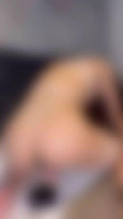 Pure class with a dangerous twist. by leslieshay