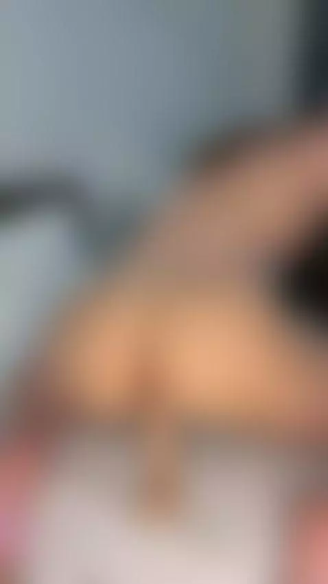 There’s something about this that should feel wrong… but doe... by leslieshay