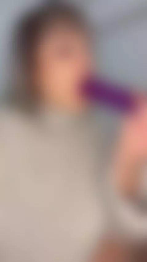 I’m completely drenched, moaning without restraint by leslieshay