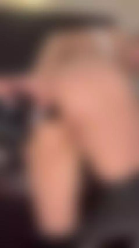 Keep stroking until the last pulse hits hard by leslieshay