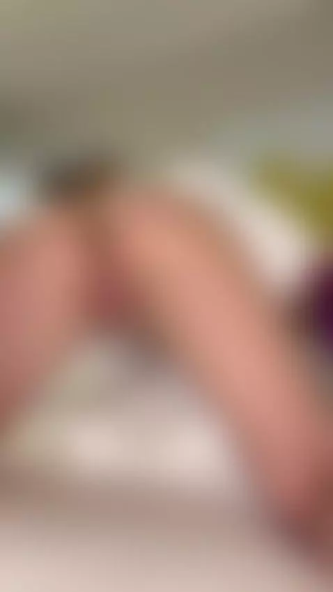 Mic picks up every slippery wet squelch clearly by leslieshay