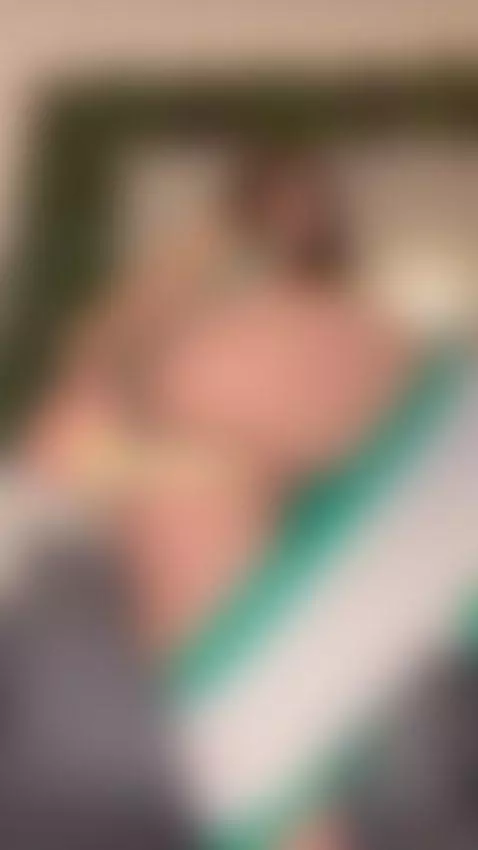 Would your lips make me cum faster than this toy by leslieshay