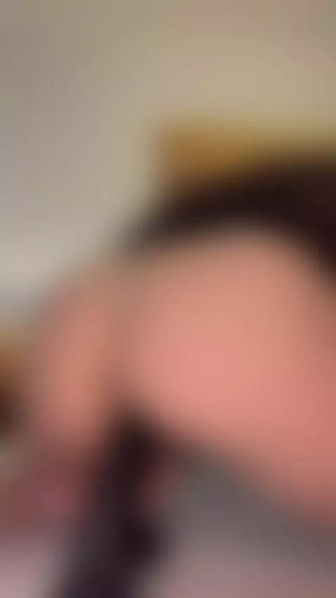 Would your cock last if I stared into the lens by leslieshay