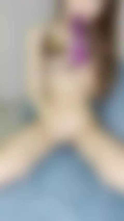 Want me on my knees or laying on my back by leslieshay