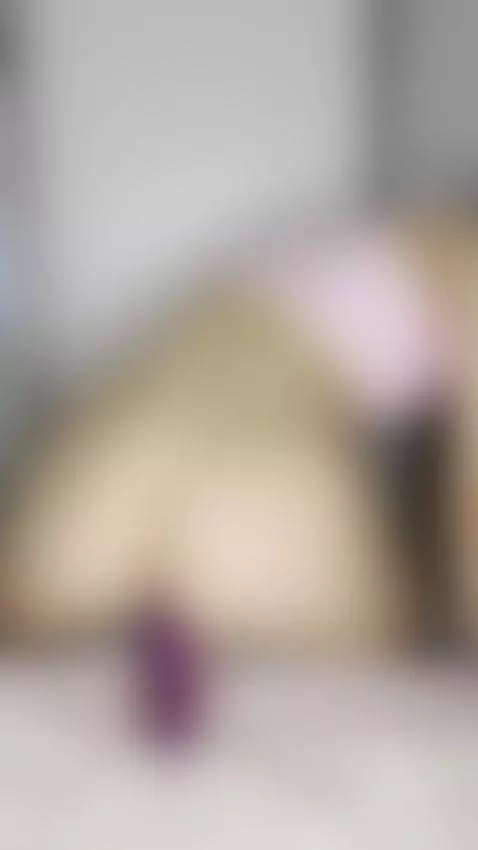 Would you want me to look at you or beg by leslieshay