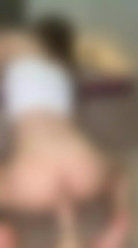 Lips suck this toy while hips push harder by leslieshay