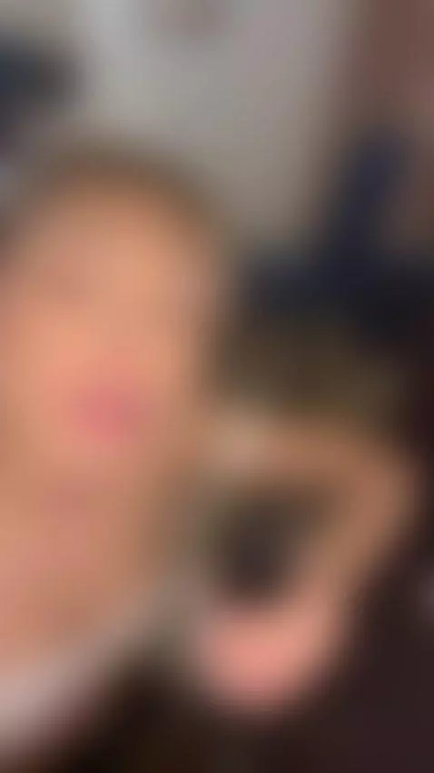 Thighs tense as I scream without holding back tonight by leslieshay