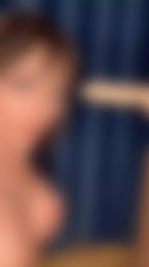 Fingering so fast my thighs never stop shaking by leslieshay