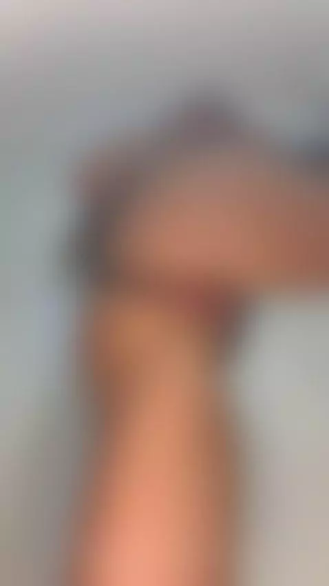 The view you’ve been waiting for… don’t blink, baby. 😏🔥 by leslieshay