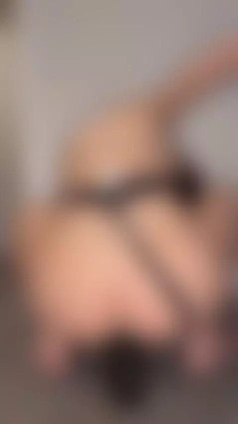 Bouncing slow at first, then faster… every inch fills me up ... by leslieshay