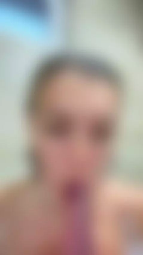 I had to grip the sheets just to stay still by sophiestorms