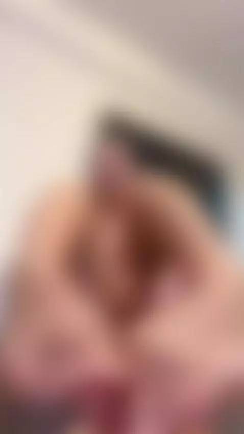 Stretching every second just to make it last by sophiestorms