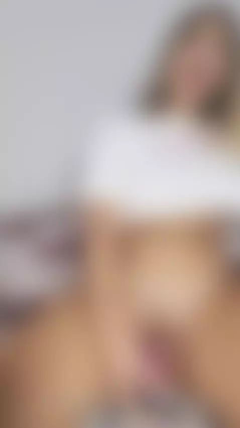 Oops… I just turned up the heat on your whole day. by sianalopes