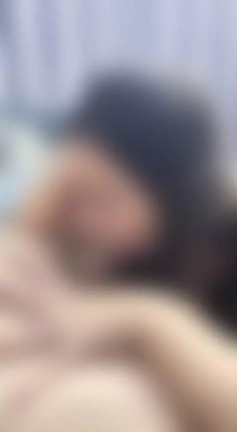 One touch, and she’s completely undone by sianalopes