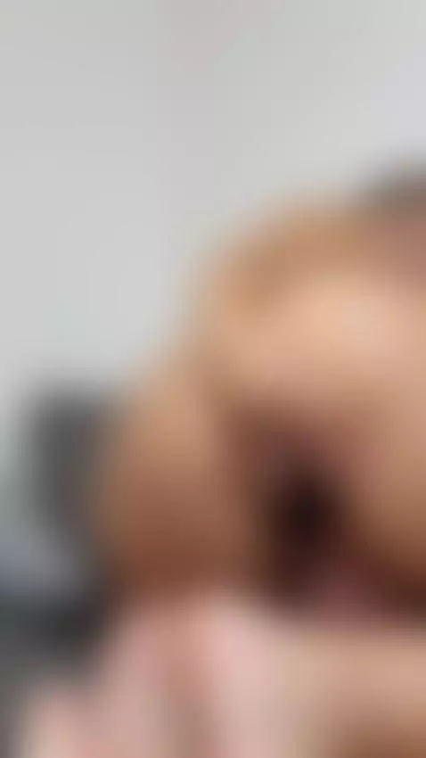 She’s stretching herself out, gasping with every move by sianalopes