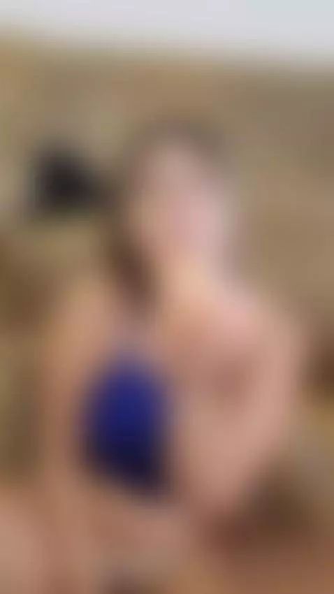 Want to stroke along while I describe your body slowly by sianalopes