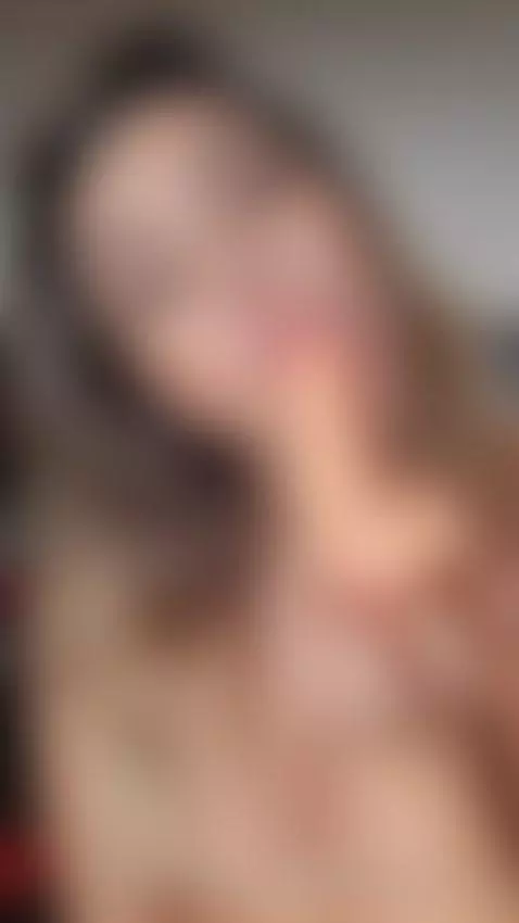 Should I edge you again or scream and squirt louder by sianalopes