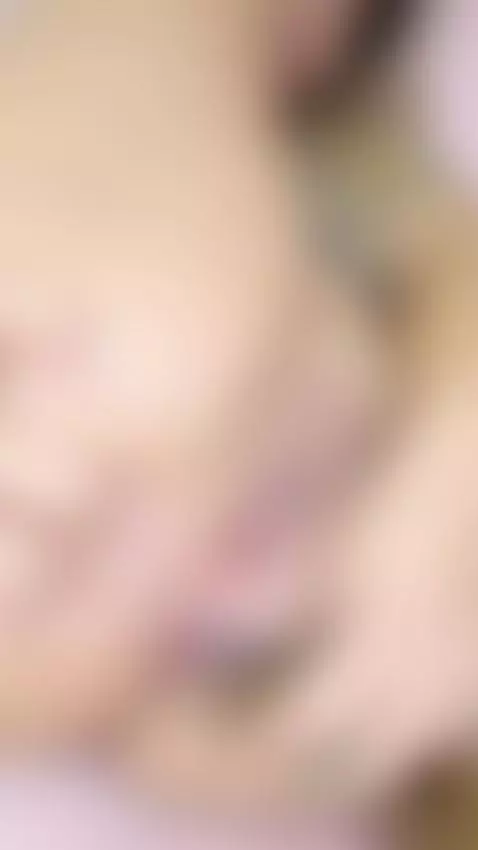 Should I go silent or let every sound out? by sianalopes