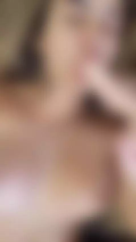 Want to stroke while I talk about your lips by sianalopes