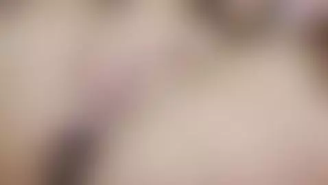 Should I keep it slow or squirt right now by sianalopes