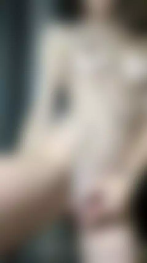 Voice caught mid-gasp while the squirt hits by sugarivy