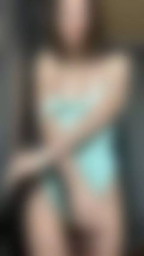 Thighs wide open while squirt pours down steadily by sugarivy