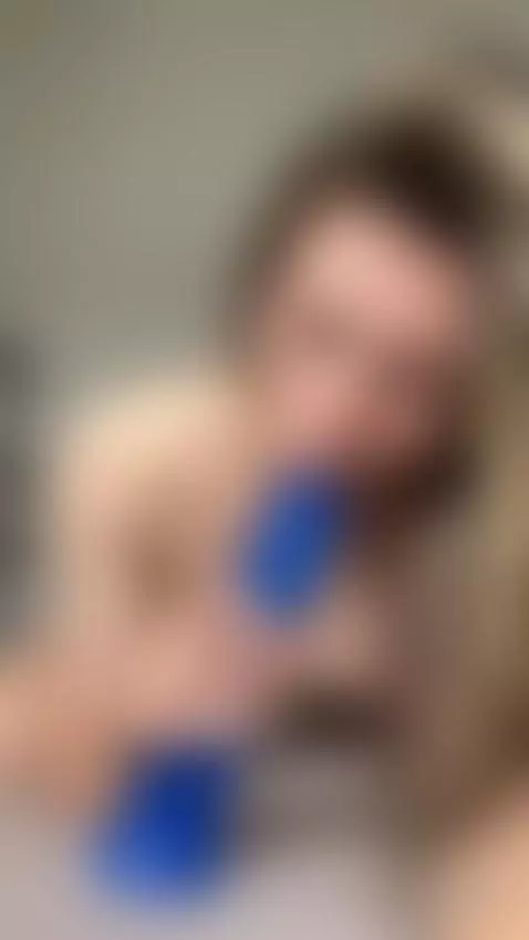 Thighs squeeze as climax splashes the floor by sugarivy