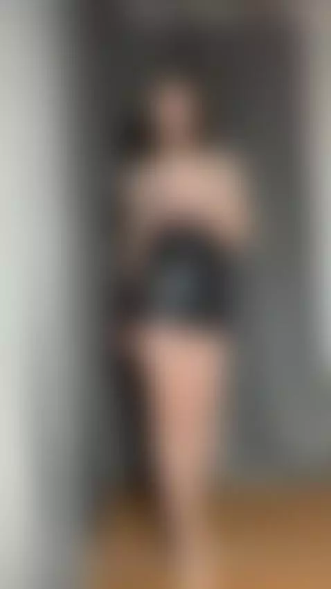 Mic records the mess as it lands by sugarivy