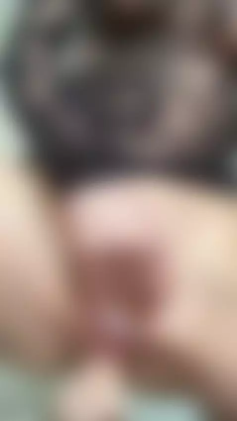 Moaning turns shaky during the countdown tease by sugarivy