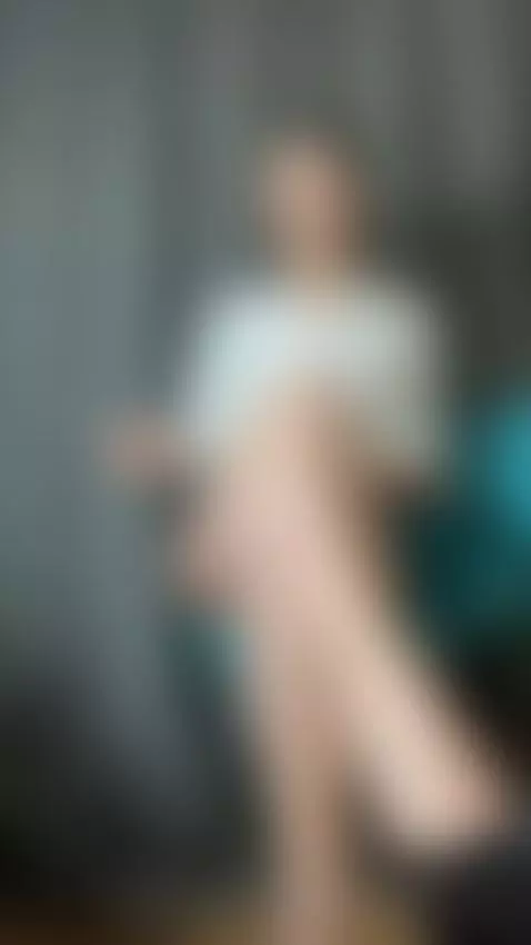 Do you love how my thighs tremble when I talk by sugarivy