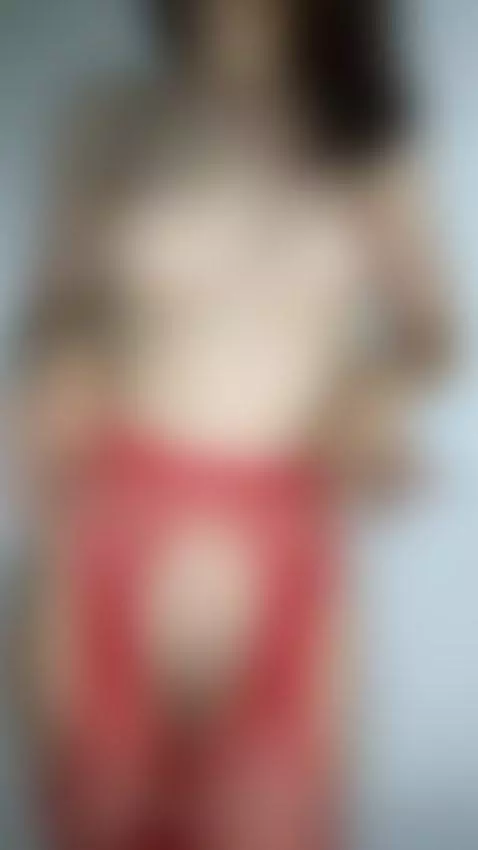 Blowjob simulation with tongue twisting and eye contact by sugarivy