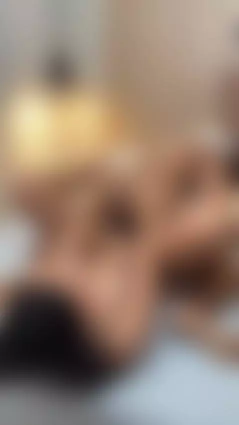 En esta posicion le entra mas la verga! 🍆😈😈 by angelcruzx