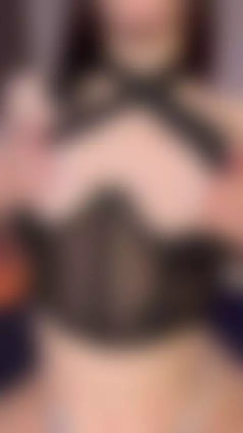 shy, skinny, teen18+ by elizzzza