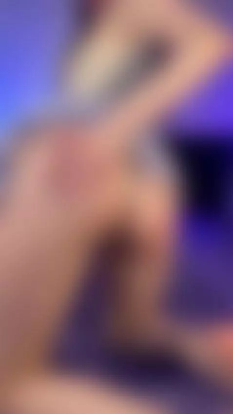 skinny, shy, teen18+ by elizzzza