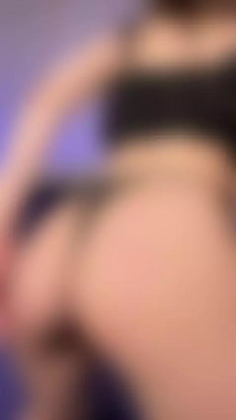 skinny, skinny, shy by elizzzza